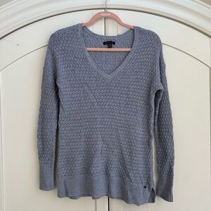 American Eagle Periwinkle V-Neck Sweater